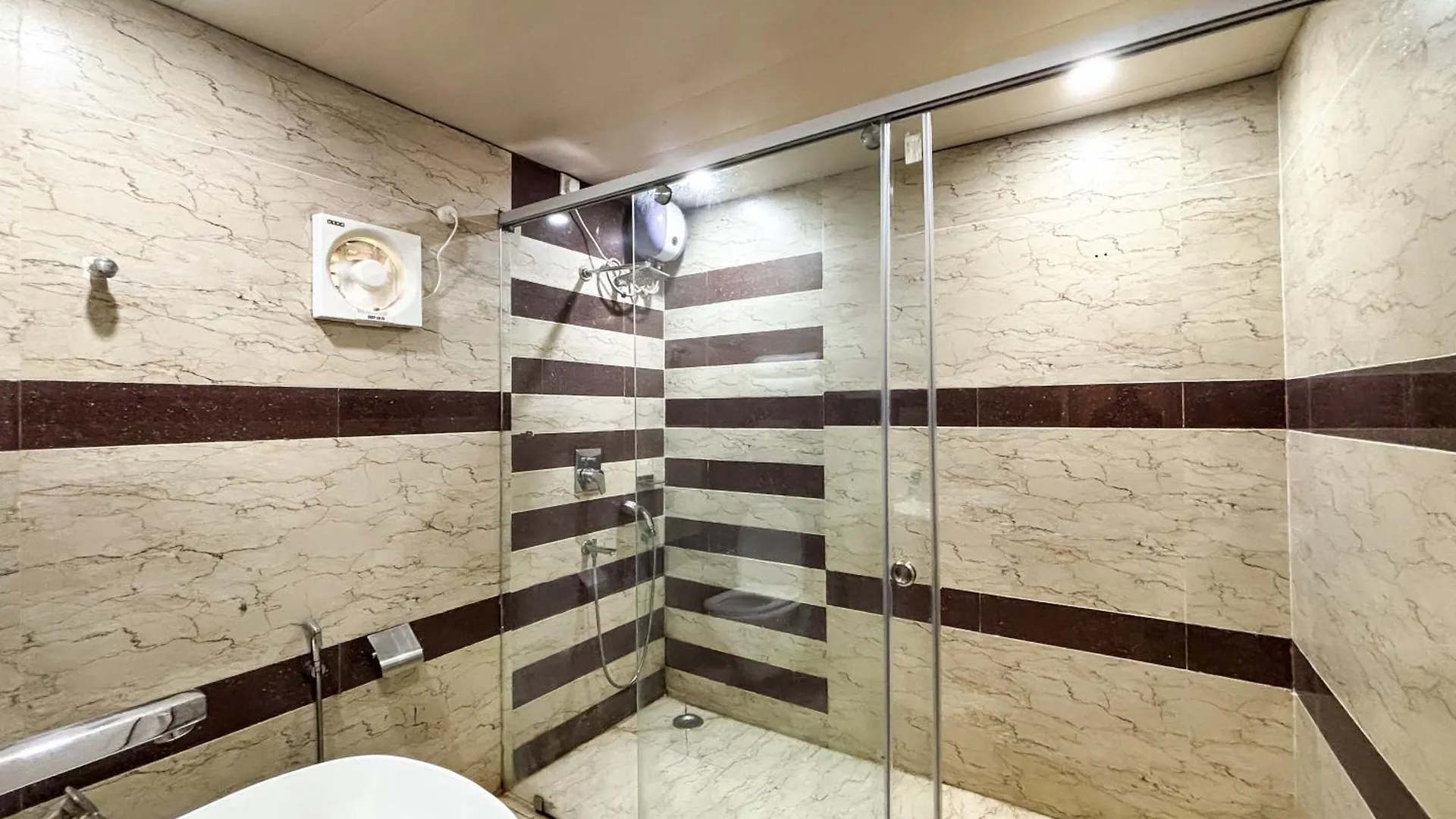 ***  Hotel Diamond Palace Варанаси Индия