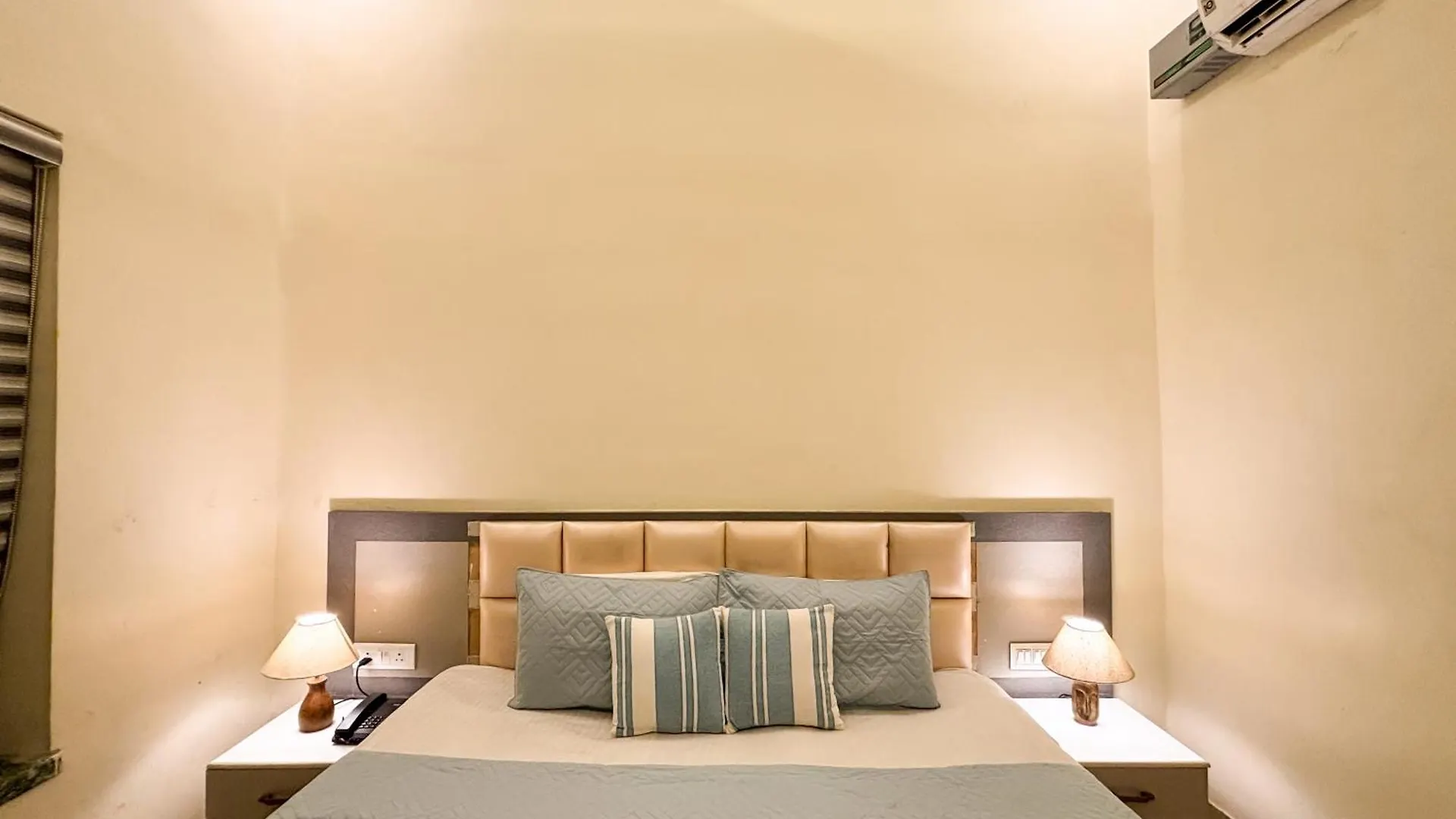 Hotel Diamond Palace Варанаси 3*,  Индия
