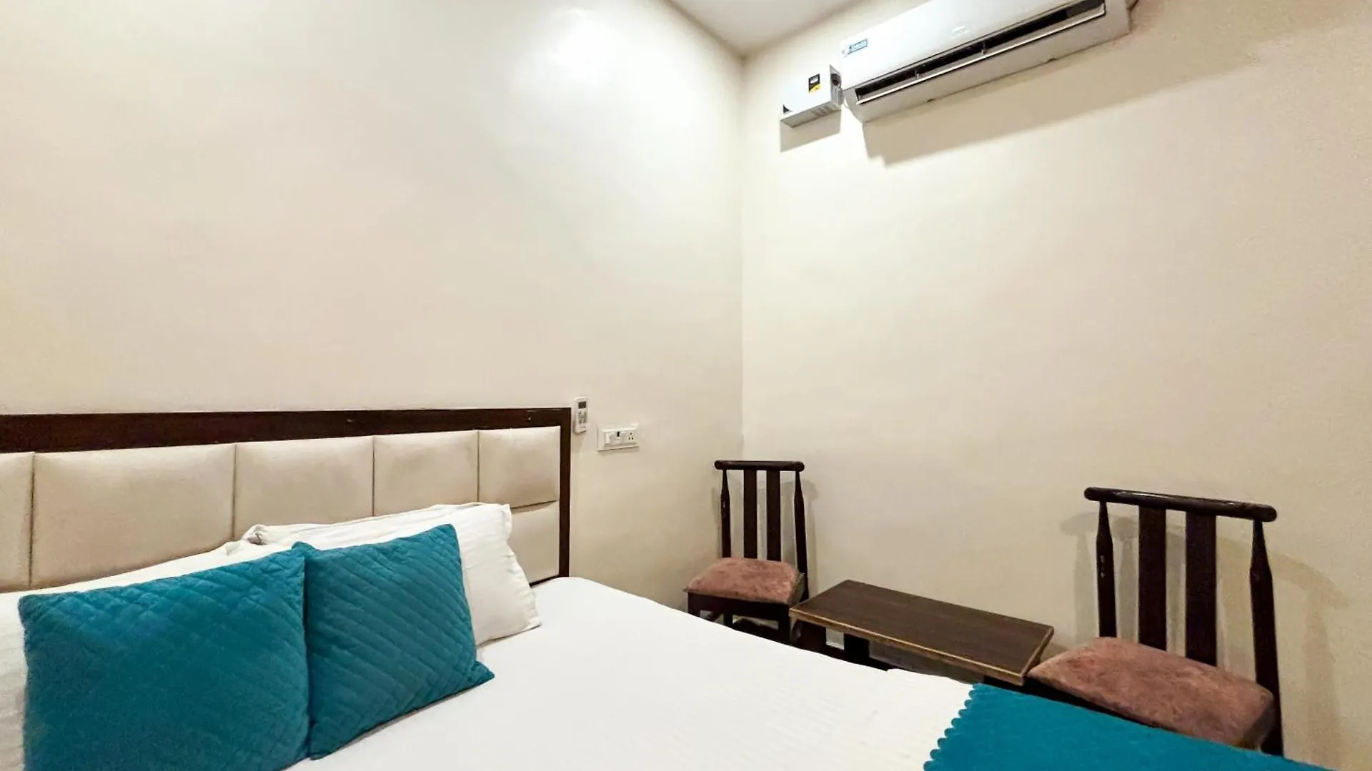 Hotel Diamond Palace Варанаси 3*,  Индия
